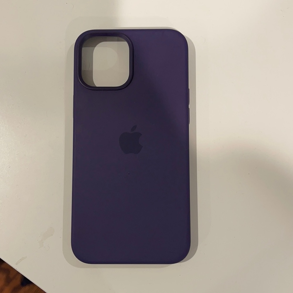 like new iphone 12 pro max silicone case authentic